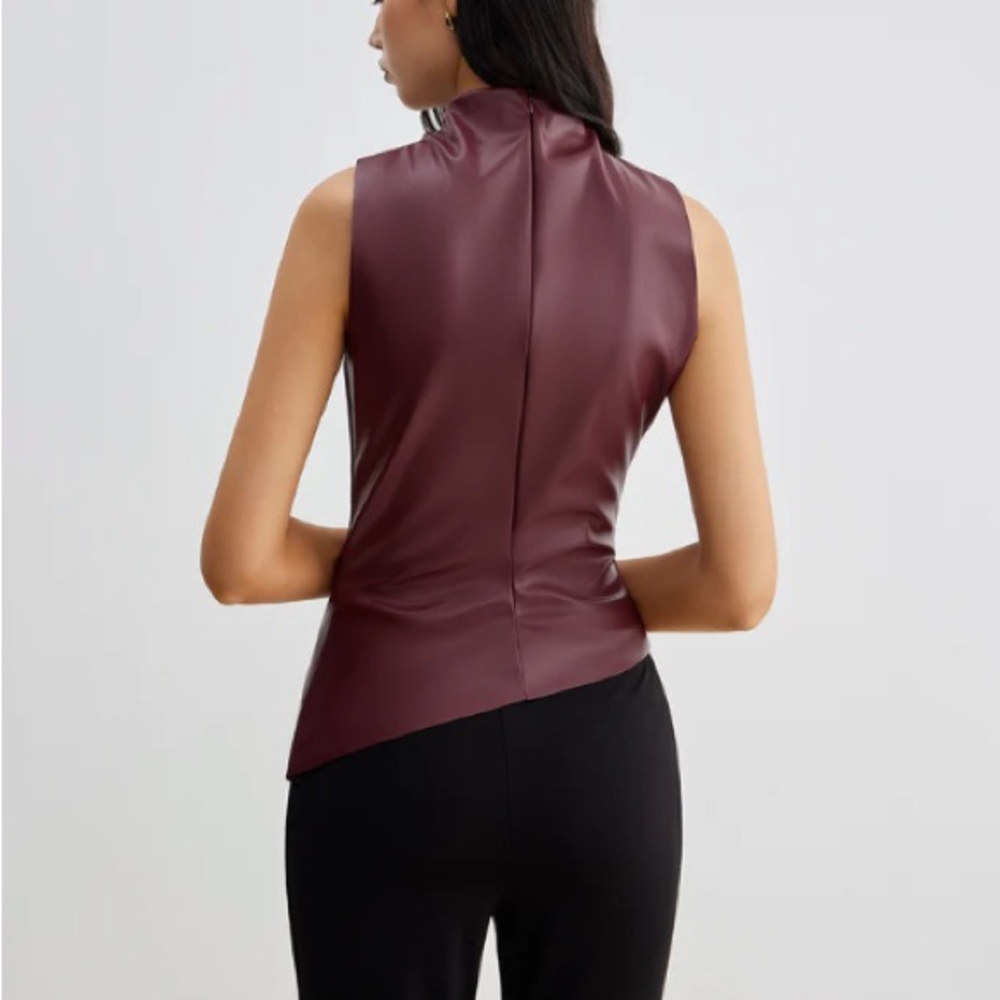 COMMENSE Burgundy Faux Leather High Neck Sleeveless Top NWT - Picture 2 of 11